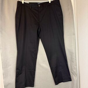 St. John's Bay Men's Classic Black Dress Pants. NWT